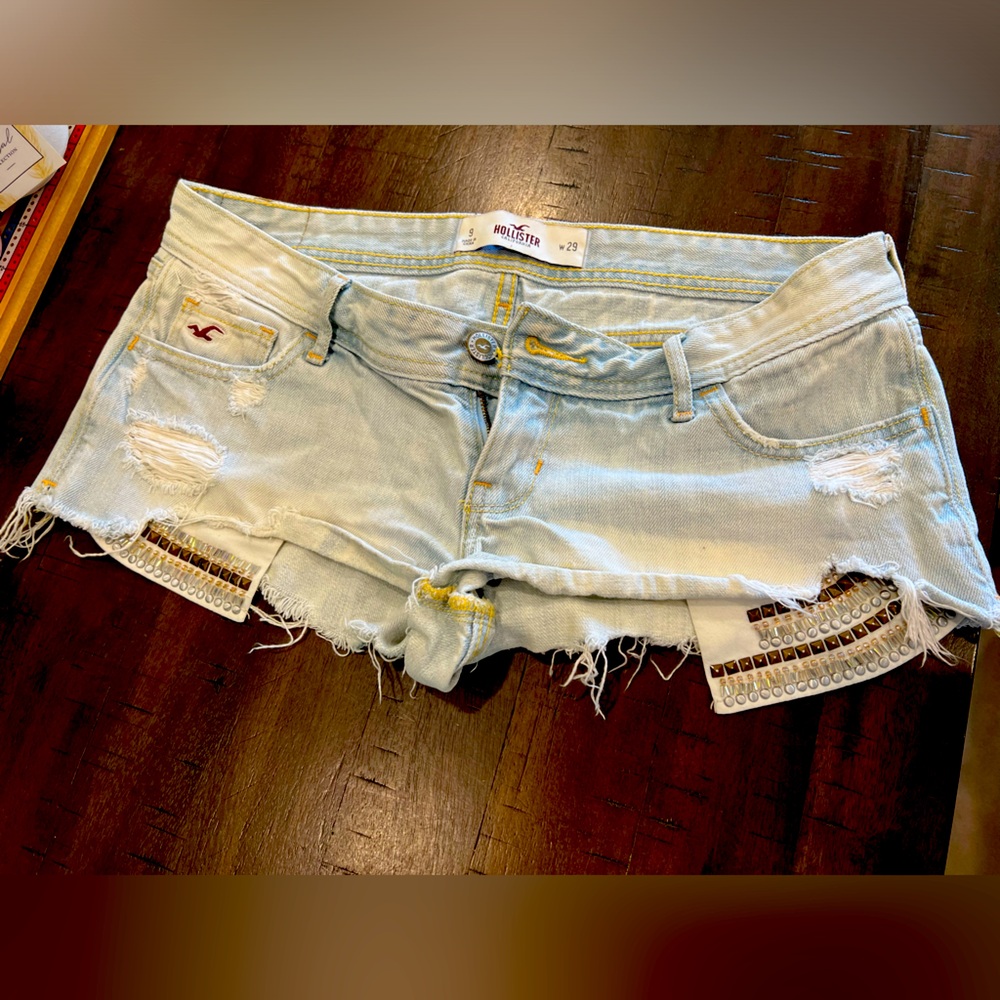 Size 9 hollister shorts
